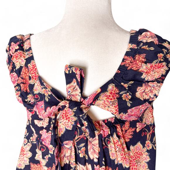 Old Navy Floral Print Tie-Back Short Sleeve Swing Top Small - Picture 2 of 8